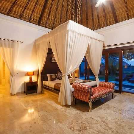 Hillstone Uluwatu Villa Ungasan  Exterior photo